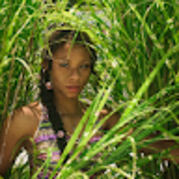 Meet your Posher, Kenedraa - Picture 1 of 1